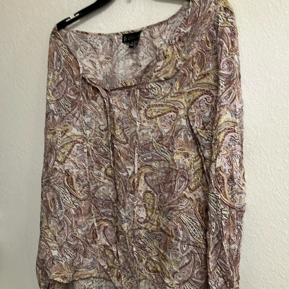 FINAL MARKDOWN Ladies Bobeau top medium